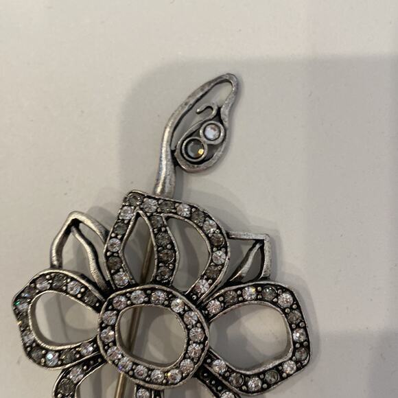 Chico’s Floral Silver Tone Metal w/ Clear Diamanté Statement Hat/Jacket Pin EUC - Picture 3 of 6
